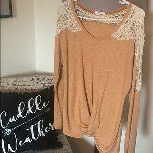 Crochet Detailed Top